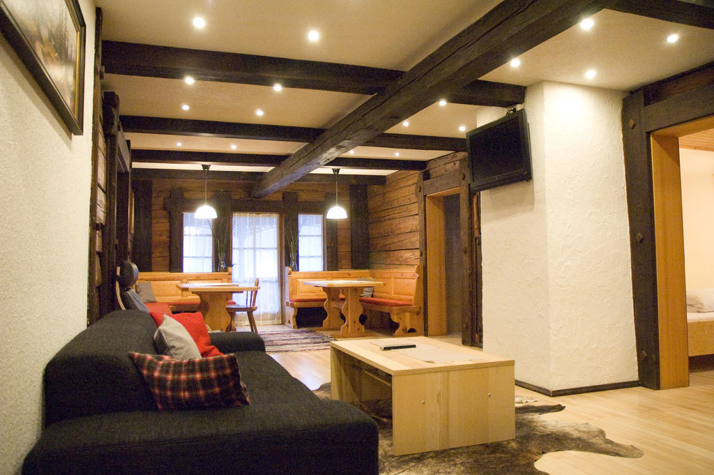 Ferienwohnungen Kulmwirt Ramsau am Dachstein Kamer foto