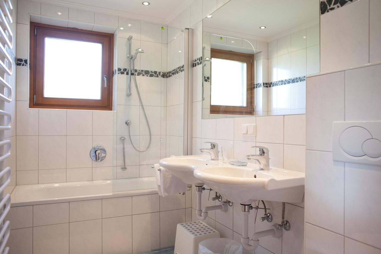 Ferienwohnungen Kulmwirt Ramsau am Dachstein Kamer foto